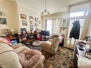 Lounge- click for photo gallery